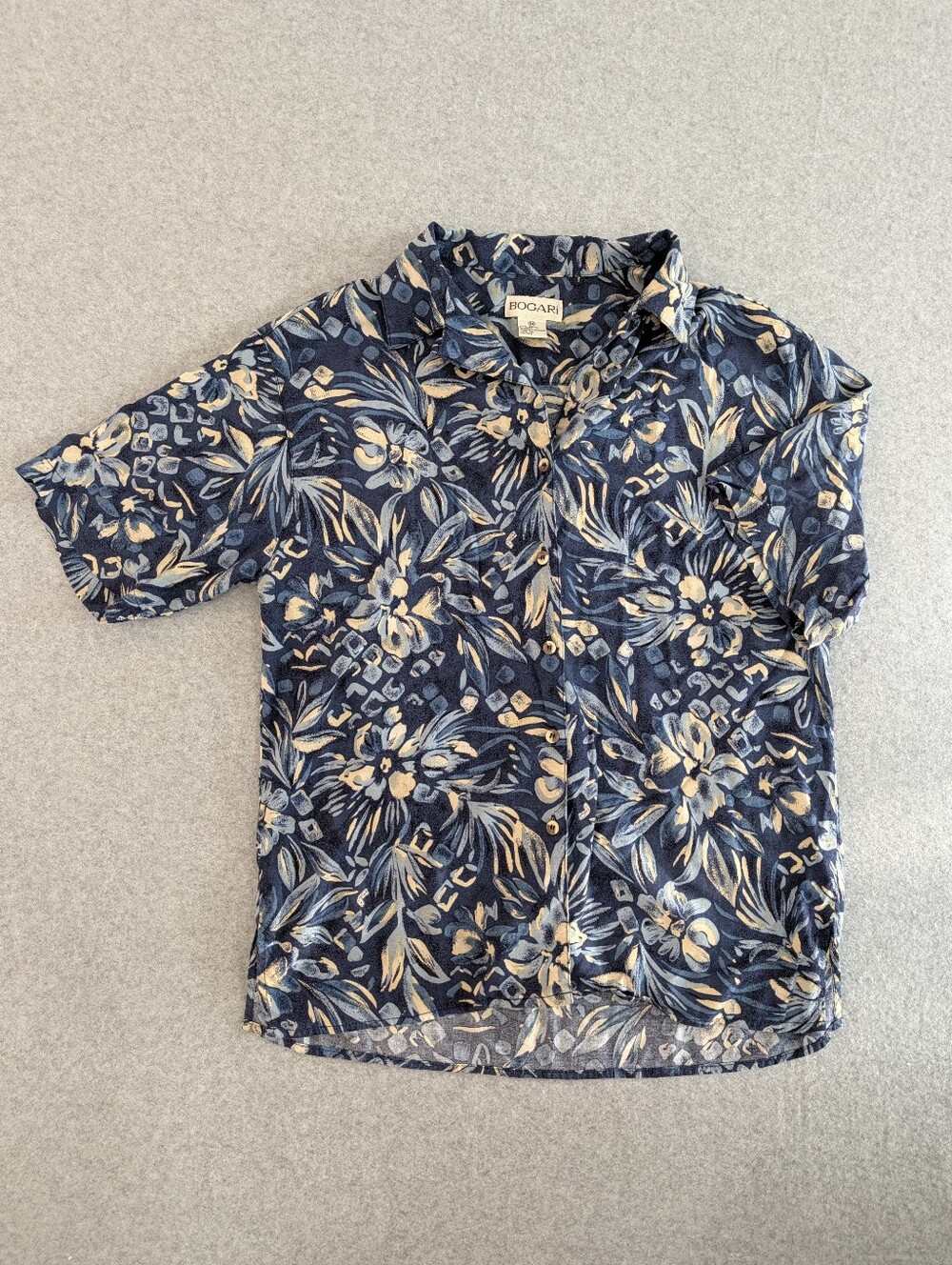 Vintage 90s Bogari Women Button Up Short Sleeve Shirt Tropical Floral Blue White